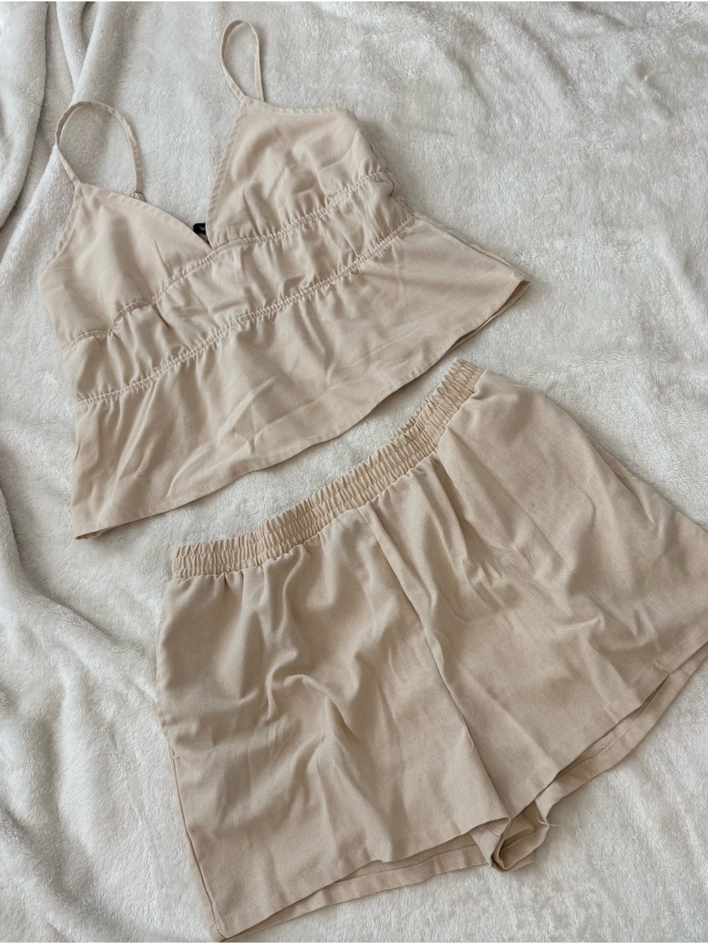 New Look Beige Spaghetti Strap Cami & Elastic Waist Shorts Sleep Set